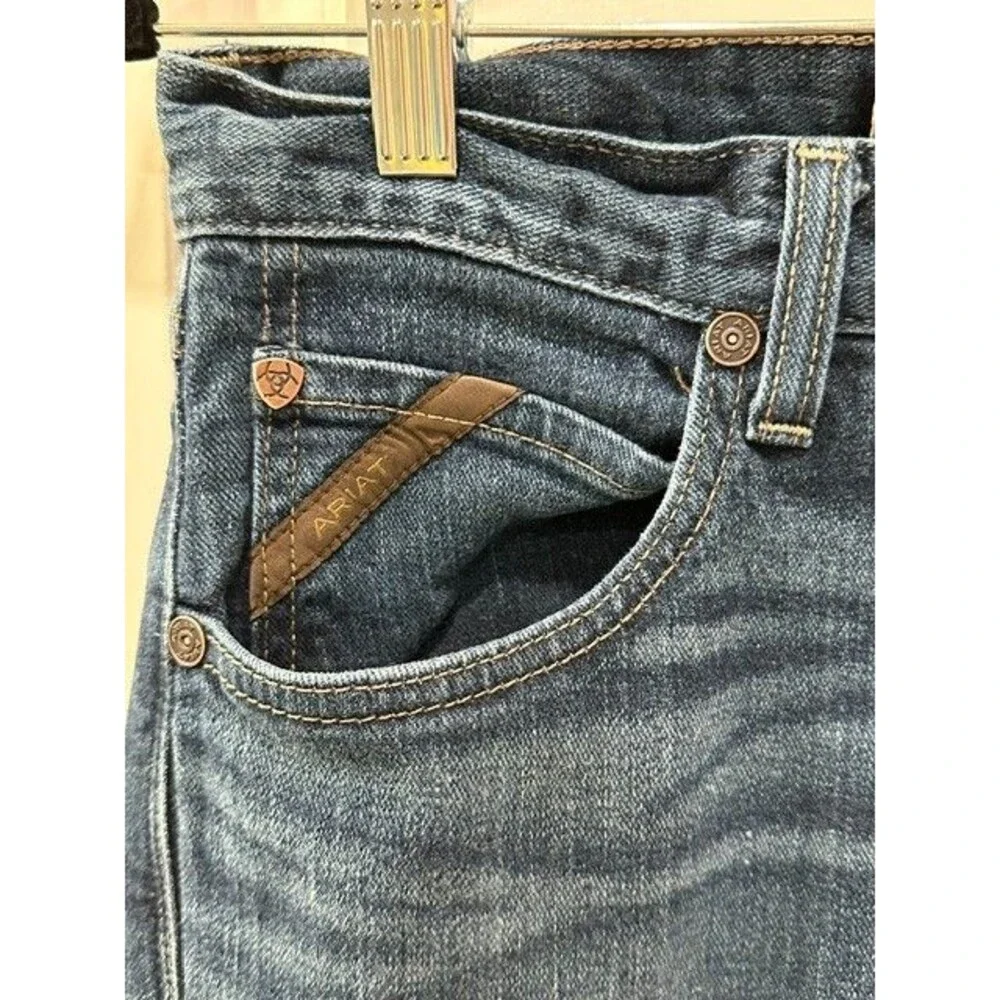 Ariat M5  Straight Leg Jeans Mens 30x34 Medium Wash Denim Western Cowboy